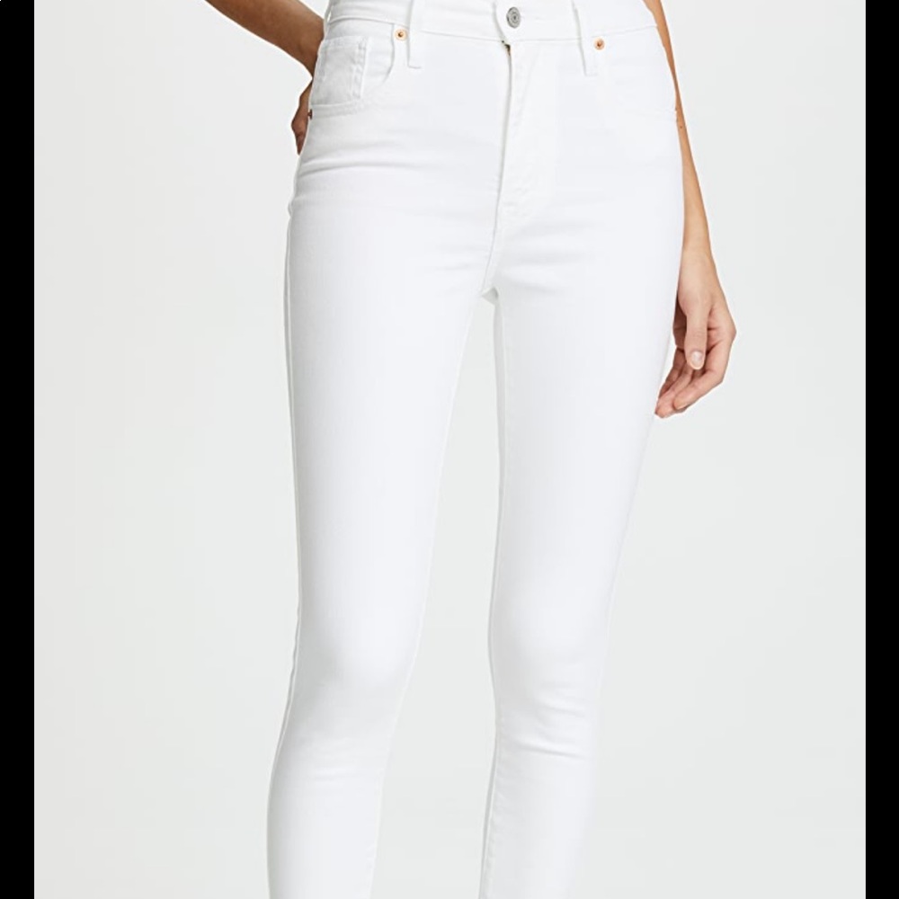 New with tags size 27 White Levi Jeans